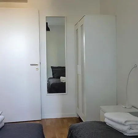 Two-bedroom In - Robert Jacobsens Vej 65 *
